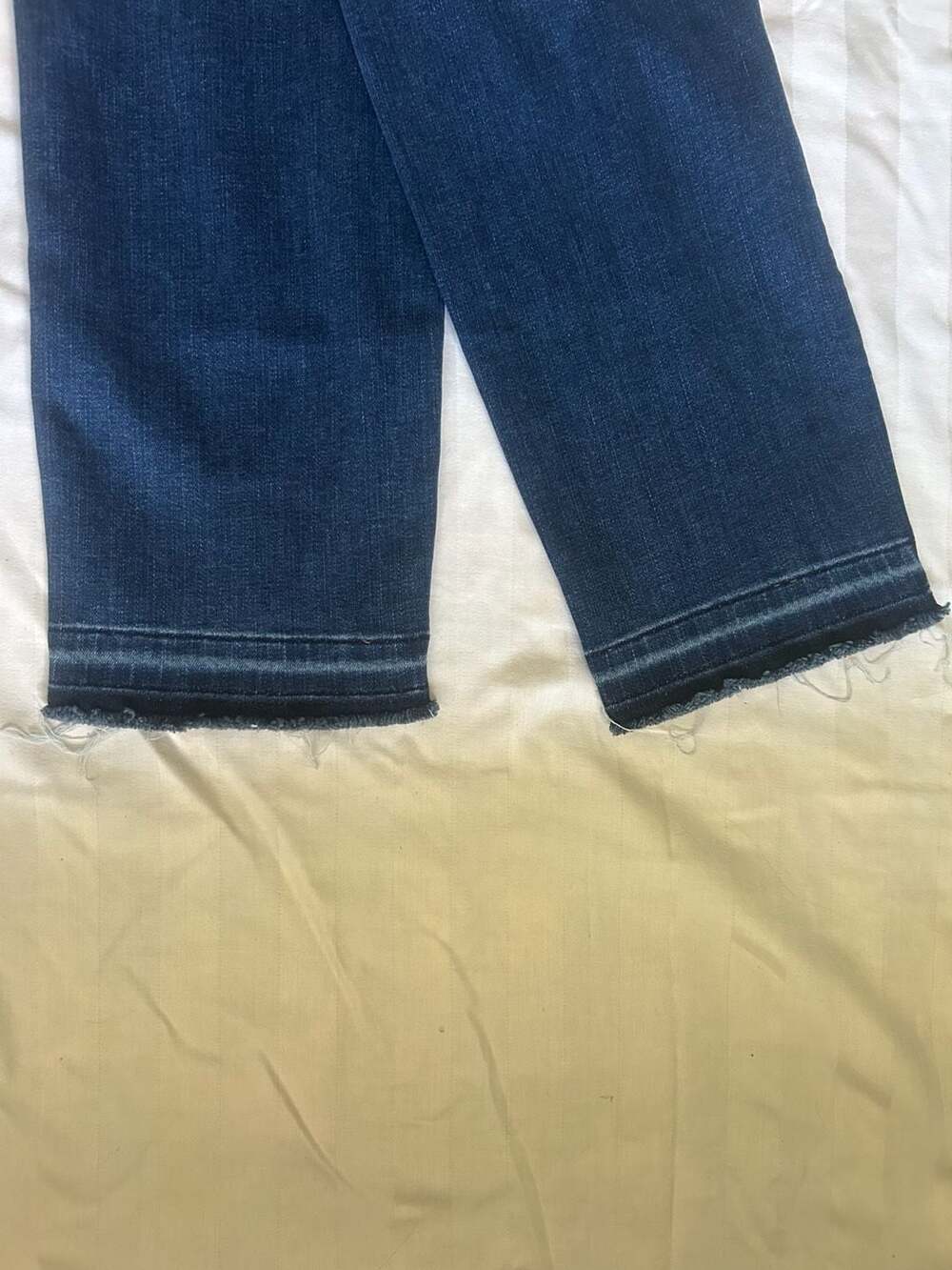 J.Crew High-Rise Vintage Straight Jeans Women's Size 27 (Inch Waist)/ US Size 4- - Picture 6 of 6